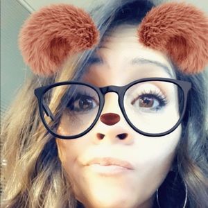 Meet your Posher, Lisa